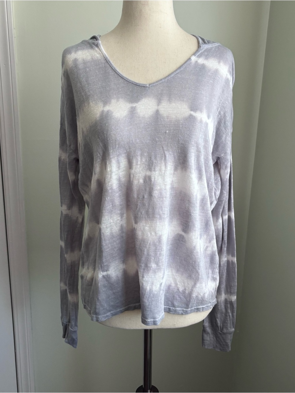 Swtr linen Women's blue gray Tie-Dye Long Sleeve V-Neck hooded size S